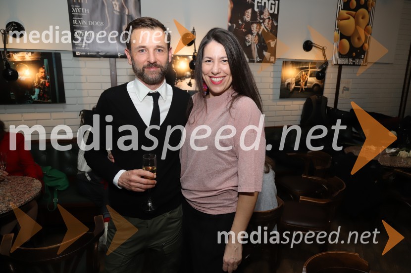  Viktor Hrvatin Meglič, igralec;  Minca Lorenci, igralkaPod svobodnim soncem, premiera v SNG Maribor