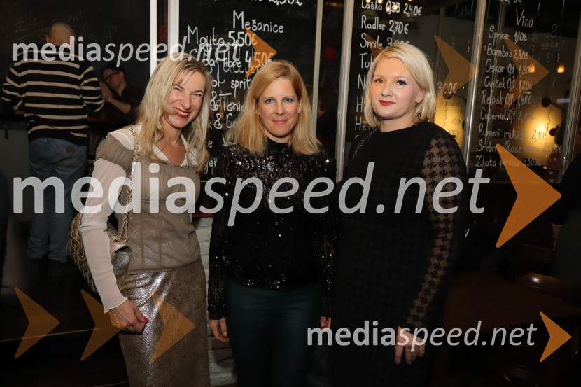  Tina Tomažič, Fakulteta za elektrotehniko, računalništvo in informatiko;  Metka Sulič, odnosi z javnostjo SNG Nova Gorica;  Anita Kovačič, MNZ, Policija, Policijska uprava Maribor Pod svobodnim soncem, premiera v SNG Maribor