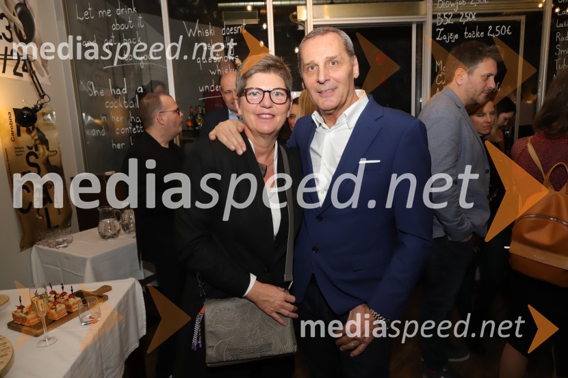  Mirjam Drnovšček, direktorica, SNG Nova Gorica;  Danilo Rošker, direktor SNG MariborPod svobodnim soncem, premiera v SNG Maribor