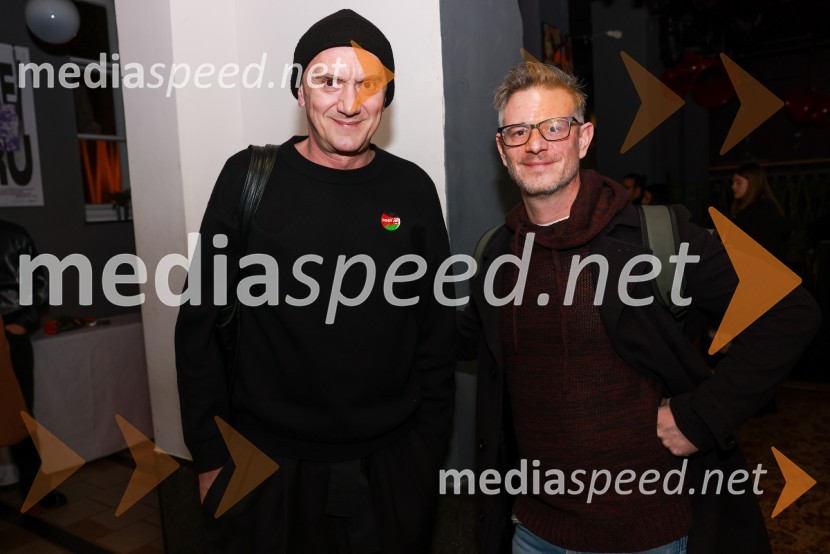  Goran Injac, umetniški vodja, Slovensko mladinsko gledališče;  Tibor Mihelič Syed, direktor, Slovensko mladinsko gledališčeUmetnost vojne/Umetnost miru, premiera v SMG Ljubljana