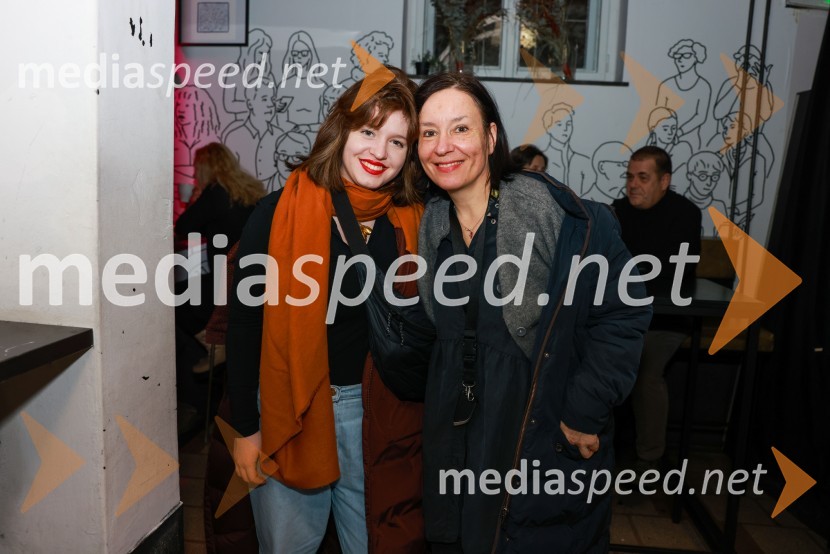  Ela Potočnik, igralka;  Mateja Jordović Potočnik, fotografinjaUmetnost vojne/Umetnost miru, premiera v SMG Ljubljana
