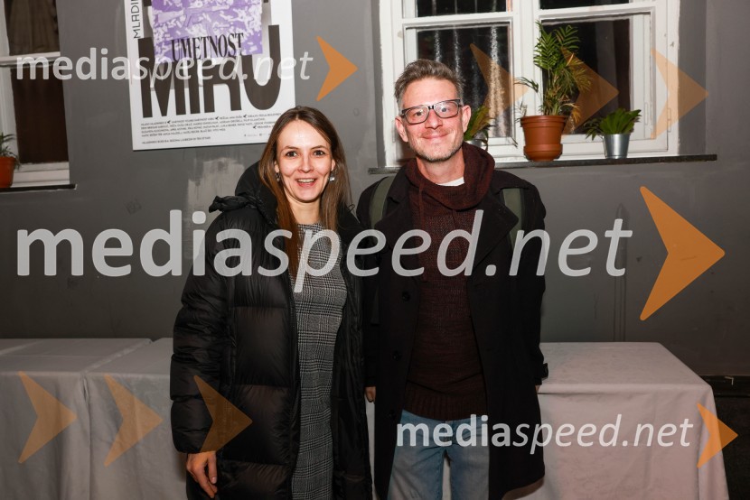  ... ;  Tibor Mihelič Syed, direktor, Slovensko mladinsko gledališčeUmetnost vojne/Umetnost miru, premiera v SMG Ljubljana