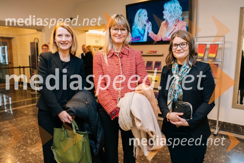  ... ;  ... ;  Milana Simonič, vodja marketinga in odnosov za javnostmi SLG CeljeZaprta vrata premierno v SLG Celje