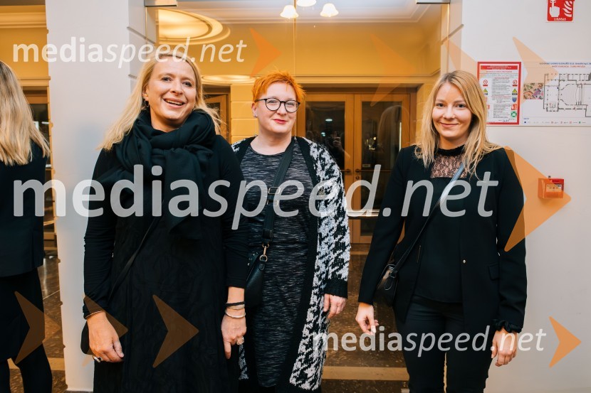  Tatjana Doma, dramaturginja SLG Celje;  Urška Vovk, koordinatorka in organizatorka kulturnega programa, SLG Celje;  Tjaša Šuligoj, vodja pravne službe, SLG CeljeZaprta vrata premierno v SLG Celje