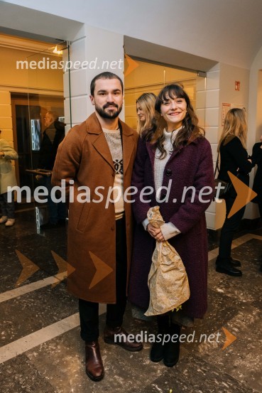  ... ;  Živa Selan, igralkaZaprta vrata premierno v SLG Celje