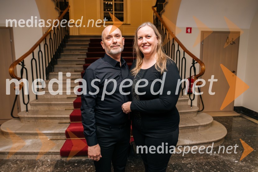 Zaprta vrata premierno v SLG Celje