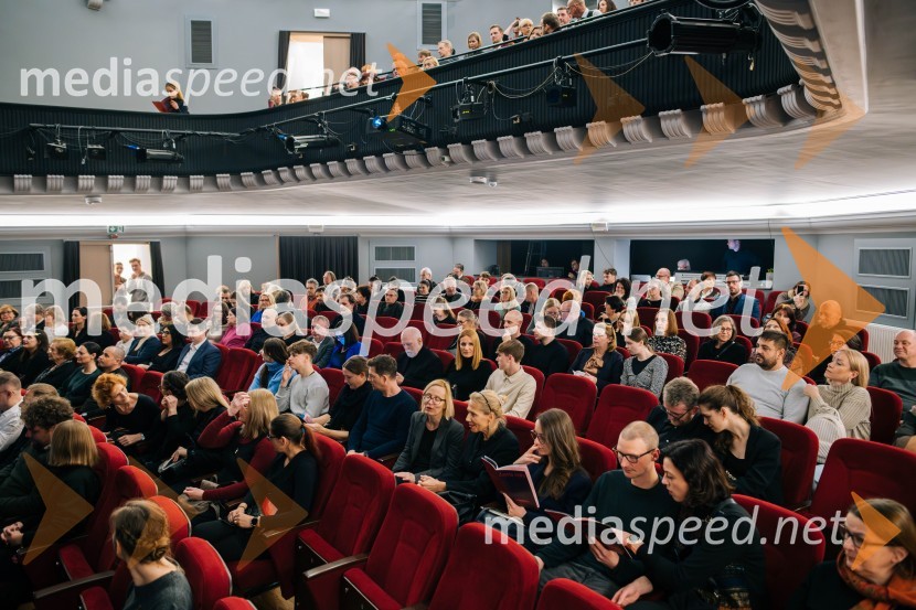 Zaprta vrata premierno v SLG Celje