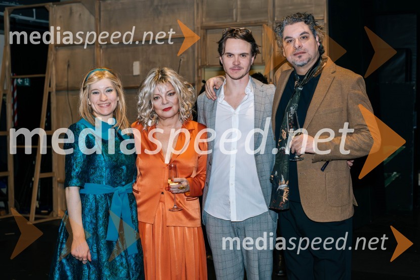  Eva Stražar, igralka;  Jagoda Tovirac, igralka;  Lovro Zafred, igralec;  Tarek Rashid, igralecZaprta vrata premierno v SLG Celje