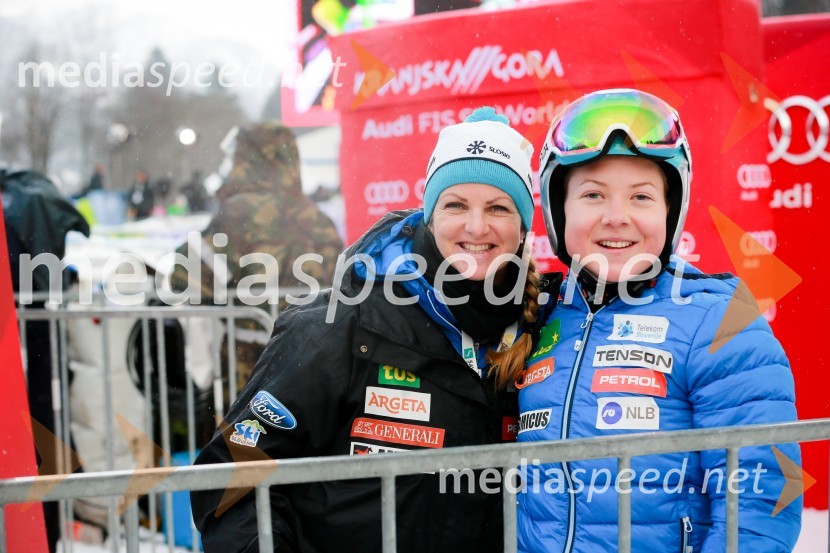  Špela Pretnar, nekdanja smučarka in predstavnica za odnose z javnostmi, Smučarska zveza Slovenije ;  Meta Hrovat, alpska smučarkaMeta Hrovat zaključuje svojo športno pot