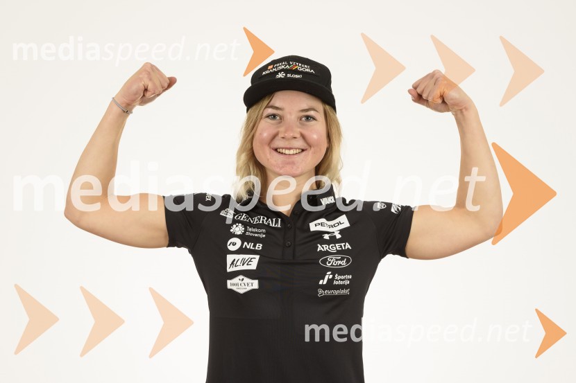  Meta Hrovat, alpska smučarkaMeta Hrovat zaključuje svojo športno pot