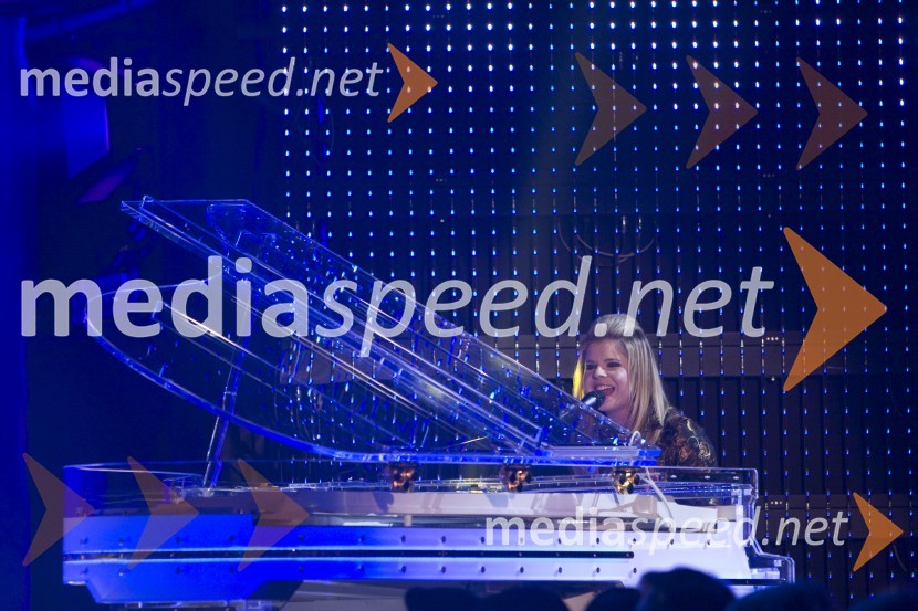Neisha, pevkaMiss Universe 2009