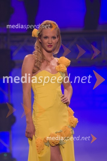 Monika Ćosić, finalistka izbora Miss Universe SlovenijeMiss Universe 2009