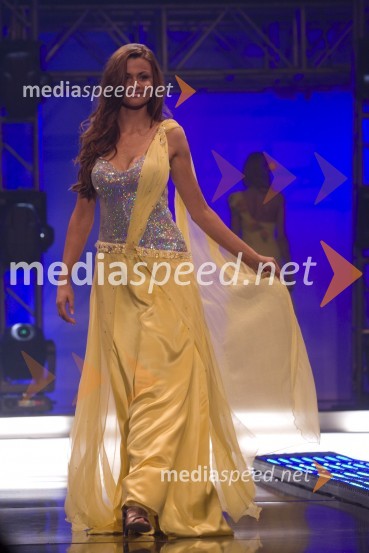 Aida Muratovič, finalistka izbora Miss Universe SlovenijeMiss Universe 2009