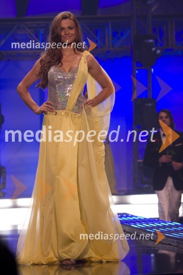 Aida Muratovič, finalistka izbora Miss Universe SlovenijeMiss Universe 2009