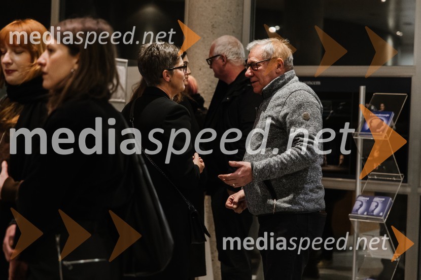  Mirjam Drnovšček, direktorica, SNG Nova Gorica;  Aleš Valič, igralecUbesedovanje, premiera v SNG Nova Gorica