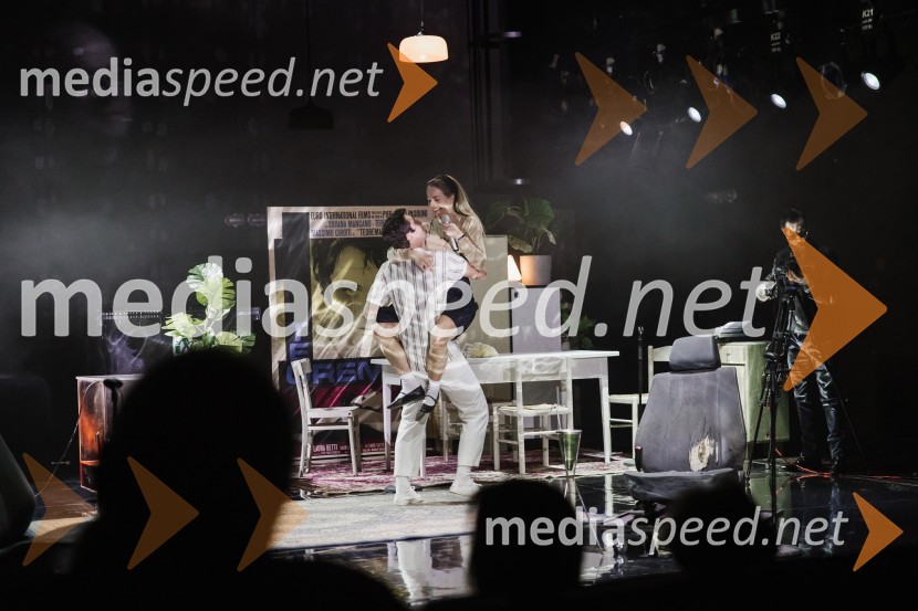  Žiga Udir, igralec;  Lara Fortuna, igralkaUbesedovanje, premiera v SNG Nova Gorica