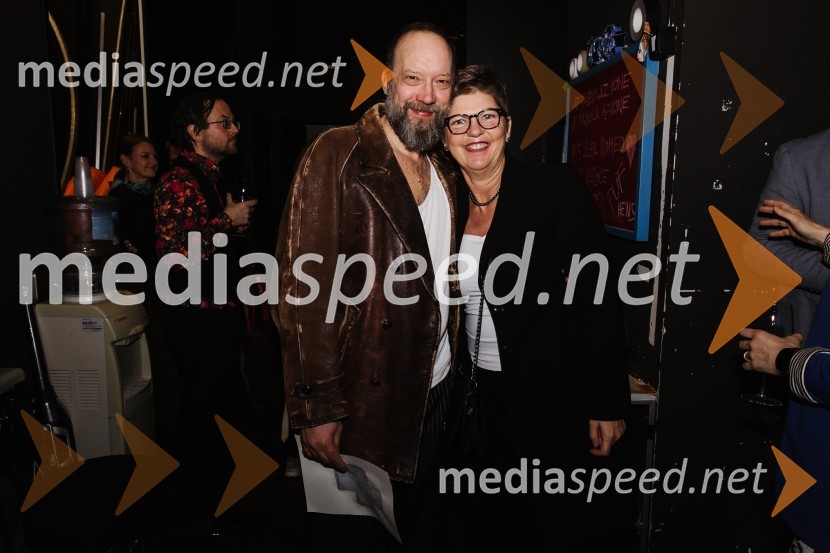  Miha Nemec, igralec, režiser, vodja Snovalnega gledališča Sakerdon Mihajlovič;  Mirjam Drnovšček, direktorica, SNG Nova GoricaUbesedovanje, premiera v SNG Nova Gorica