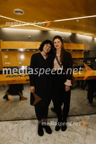  ... ;  Anja Pišot, lektorica SNG Nova GoricaUbesedovanje, premiera v SNG Nova Gorica