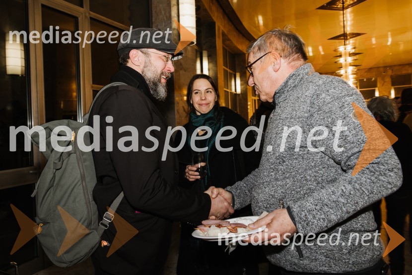  Miha Nemec, igralec, režiser, vodja Snovalnega gledališča Sakerdon Mihajlovič;  Maja  Nemec, igralka in predsednica društva -TNK-;  ... Ubesedovanje, premiera v SNG Nova Gorica