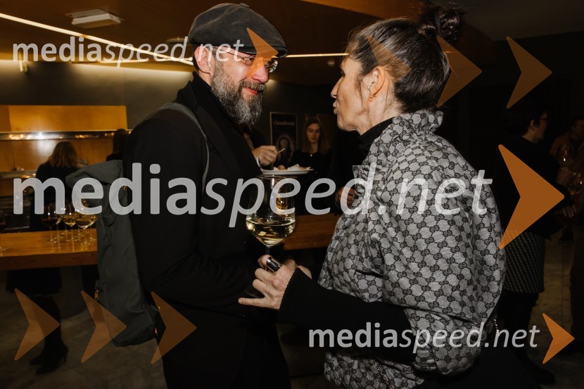  Miha Nemec, igralec, režiser, vodja Snovalnega gledališča Sakerdon Mihajlovič;  ... Ubesedovanje, premiera v SNG Nova Gorica