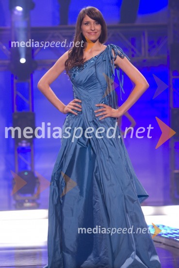 Rebeka Pevec, finalistka izbora Miss Universe SlovenijeMiss Universe 2009