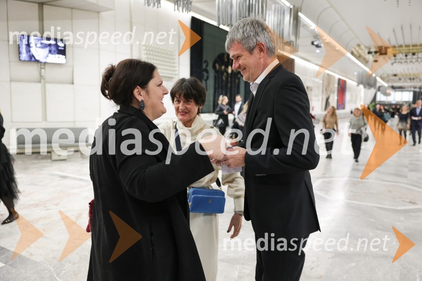  Uršula Cetinski, generalna direktorica, Cankarjev dom; mag. Tomaž  Berločnik, nekadnji predsednik uprave Petrol d.d.Edward Clug: Faust, baletni spektakel na odru Cankarjevega doma