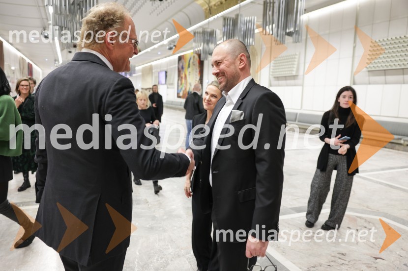  Janez  Škrabec, direktor Riko d.o.o.;  Blaž Brodnjak, predsednik uprave NLB, Manager leta 2022Edward Clug: Faust, baletni spektakel na odru Cankarjevega doma