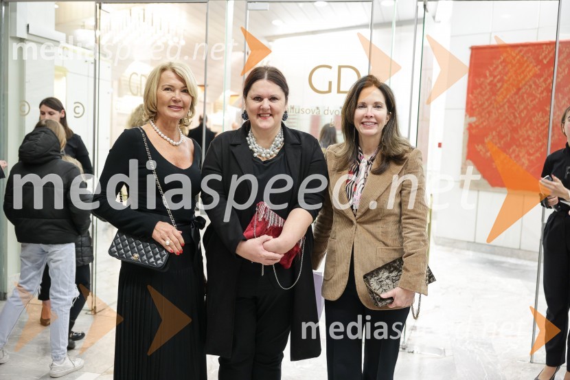  Nevenka Črešnar Pergar, lastnica in direktorica podjetja NP Consulting;  Uršula Cetinski, generalna direktorica, Cankarjev dom;  ... Edward Clug: Faust, baletni spektakel na odru Cankarjevega doma