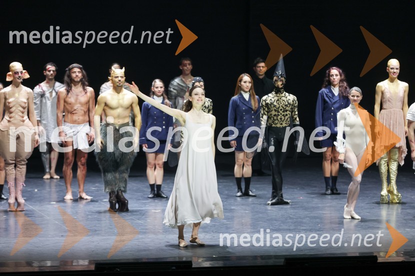  Monja Obrul, baletna plesalkaEdward Clug: Faust, baletni spektakel na odru Cankarjevega doma