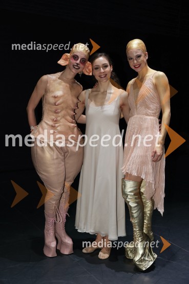  ... ;  Monja Obrul, baletna plesalka;  Tea Bajc, baletna plesalkaEdward Clug: Faust, baletni spektakel na odru Cankarjevega doma