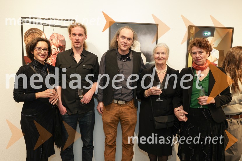  ... ;  Andrej Jaklič, vodja gledališkega in sodobnoplesnega programa CD;  ... ;  ... ;  ... Edward Clug: Faust, baletni spektakel na odru Cankarjevega doma