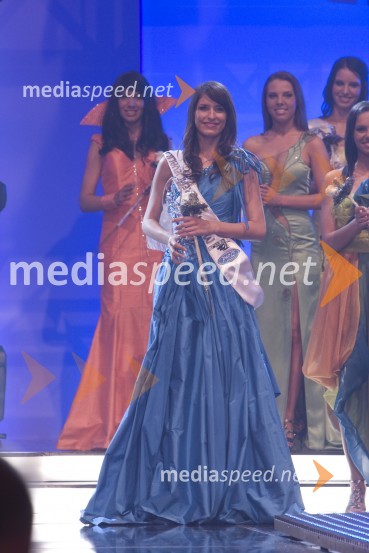 Rebeka Pevec, 2. spremljevalka Miss Universe SlovenijeMiss Universe 2009
