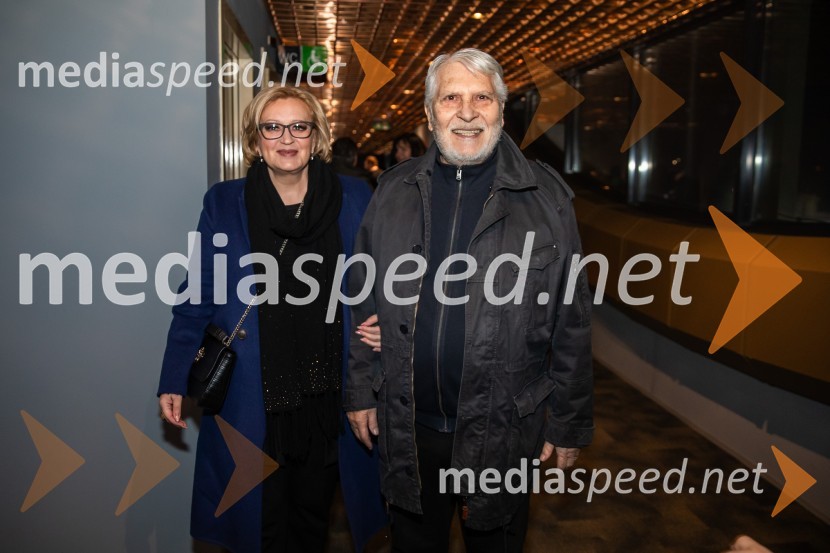  Ksenija Benedetti, predavateljica, muzikologinja, pianistka in nekdanja vodja Protokola Republike Slovenije;  Boris Cavazza, igralecZnani Slovenci na Slovenski muski Lada Bizovčarja