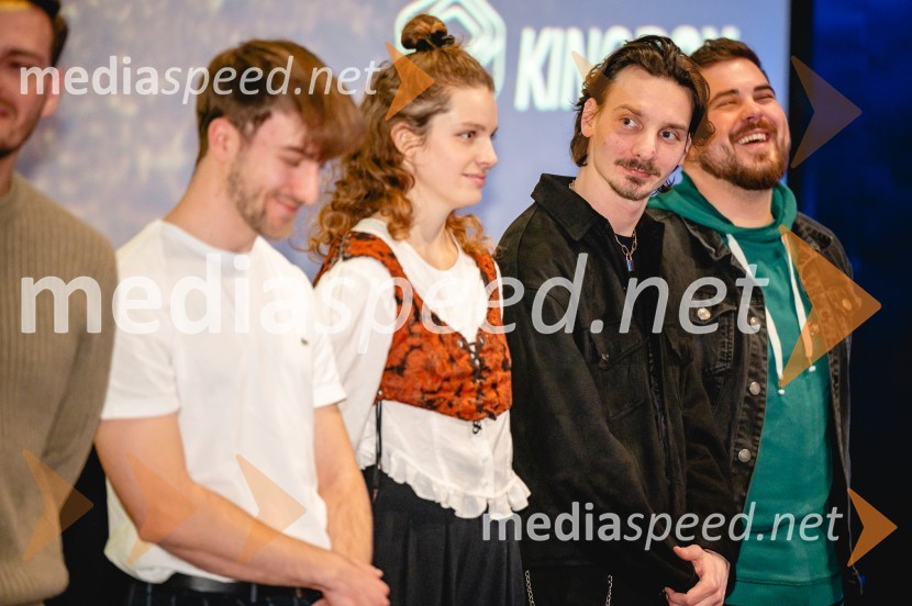  Pia Skvarča, igralka;  Robert Kladnik, igralec;  Jan Gerl Korenč, igralecMariborska premiera filma Gepack, Maribox