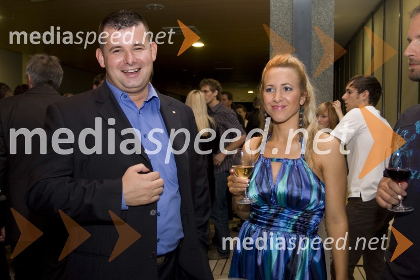 Daniel Praštalo, telesni stražar in Natka Geržina, glasbena menedžerkaMiss Universe 2009