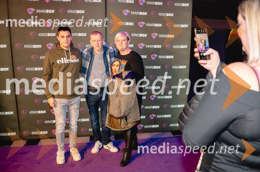  ... ;  Matjaž Javšnik, igralec;  ... Mariborska premiera filma Gepack, Maribox