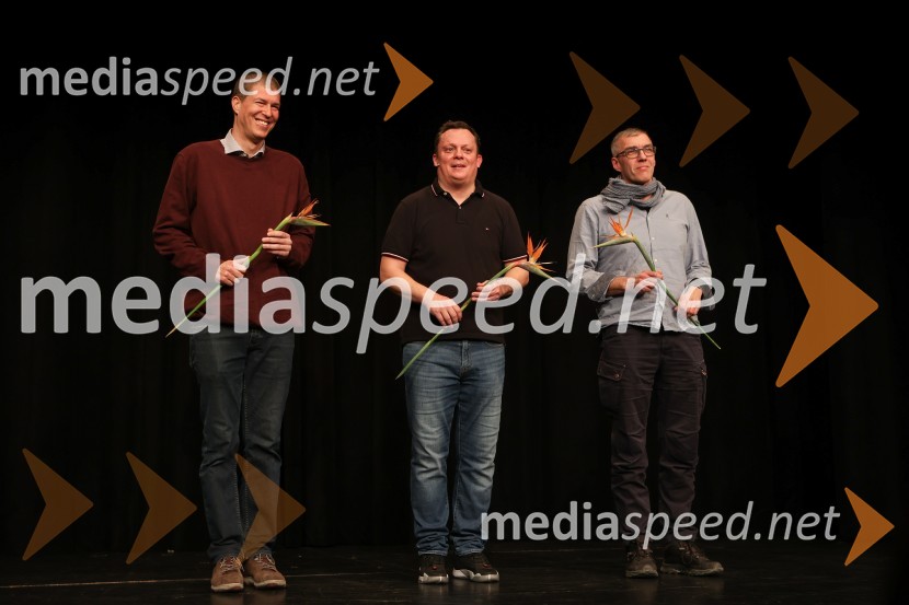  Goran Vojnović, pisatelj, kolumnist, režiser;  Aleksandar Rajaković, igralec;  Mare Bulc, režiser in umetniški vodja LGLĐorđić se vrača, nova komedija ustvarjalcev uspešnice Čefurji raus!