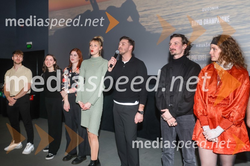  Žiga Kukovič, režiser;  Katarina Lodrant;  Marta Šporin, oblikovalka maske;  Ana  Novak, igralka;  Tine Ugrin, igralec;  Robert Kladnik, igralec;  Pia Skvarča, igralkaPremiera filma Gepack in pogovor z ustvarjalci filma, Cineplexx Koper