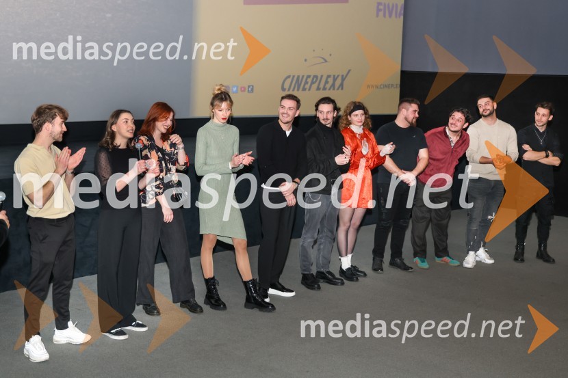  Žiga Kukovič, režiser;  Katarina Lodrant;  Marta Šporin, oblikovalka maske;  Ana  Novak, igralka;  Tine Ugrin, igralec;  Robert Kladnik, igralec;  Pia Skvarča, igralka;  Jan Gerl Korenč, igralec;  Maks Dakskobler, igralec;  Amadej Hercog, fotograf;  Matic Gabriel, fotografPremiera filma Gepack in pogovor z ustvarjalci filma, Cineplexx Koper