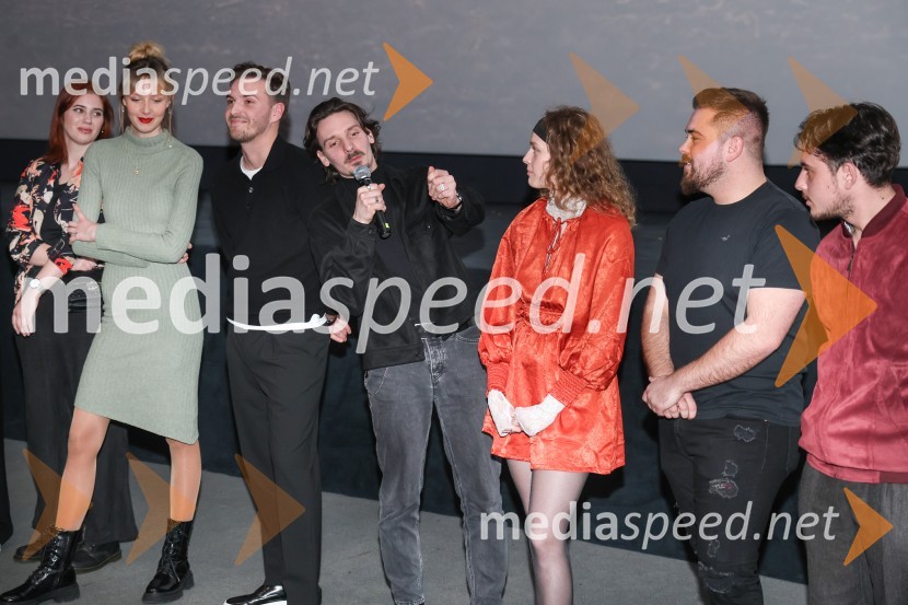  Marta Šporin, oblikovalka maske;  Ana  Novak, igralka;  Tine Ugrin, igralec;  Robert Kladnik, igralec;  Pia Skvarča, igralka;  Jan Gerl Korenč, igralec;  Maks Dakskobler, igralecPremiera filma Gepack in pogovor z ustvarjalci filma, Cineplexx Koper