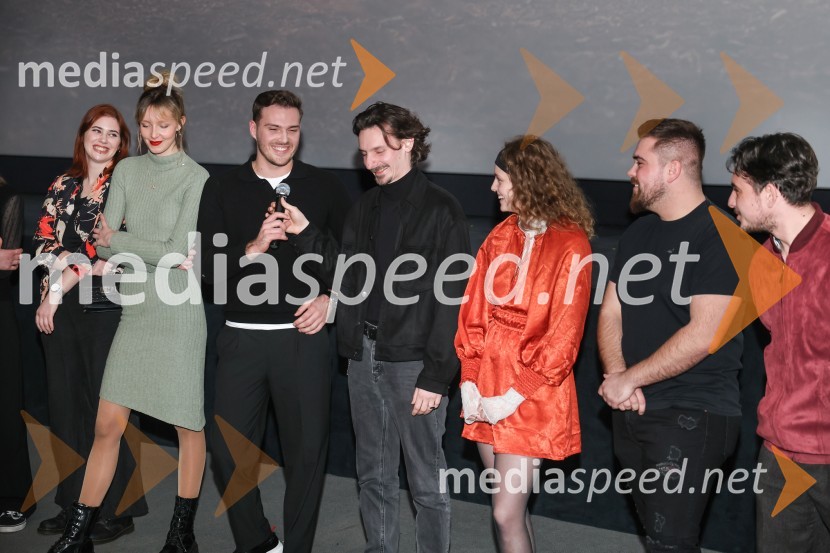  Marta Šporin, oblikovalka maske;  Ana  Novak, igralka;  Tine Ugrin, igralec;  Robert Kladnik, igralec;  Pia Skvarča, igralka;  Jan Gerl Korenč, igralec;  Maks Dakskobler, igralecPremiera filma Gepack in pogovor z ustvarjalci filma, Cineplexx Koper