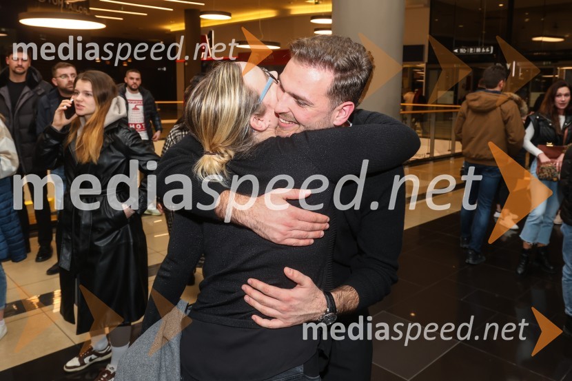  ... ;  Tine Ugrin, igralecPremiera filma Gepack in pogovor z ustvarjalci filma, Cineplexx Koper