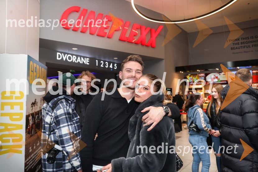  Tine Ugrin, igralec;  ... Premiera filma Gepack in pogovor z ustvarjalci filma, Cineplexx Koper