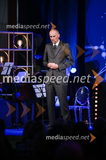 dr. Iztok Seljak, predsednik, Združenje ManagerBranko Franc Selak prejemnik priznanja za življenjsko delo na področju managementa 2023