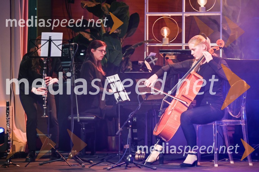  Eva Založnik, pianistka;  Barbara Nagode, violončelistkaBranko Franc Selak prejemnik priznanja za življenjsko delo na področju managementa 2023