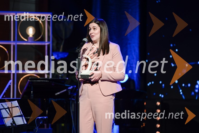 dr. Vita Godec, direktorica, Lenis farmacevtika d.o.o., zmagovalka AmCham Top Potential of the Year 2018Branko Franc Selak prejemnik priznanja za življenjsko delo na področju managementa 2023