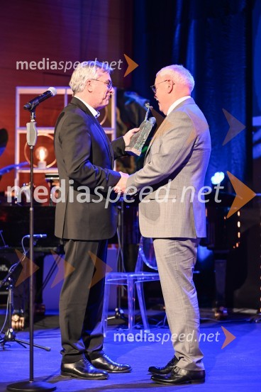  Aleksander  Zalaznik, generalni direktor Danfoss Trata, predsednik Združenja Manager;  Branko Franci Selak,  direktor, Marmor Hotavlje; prejemnik priznanja za življenjsko delo na področju menedžmenta 2023Branko Franc Selak prejemnik priznanja za življenjsko delo na področju managementa 2023