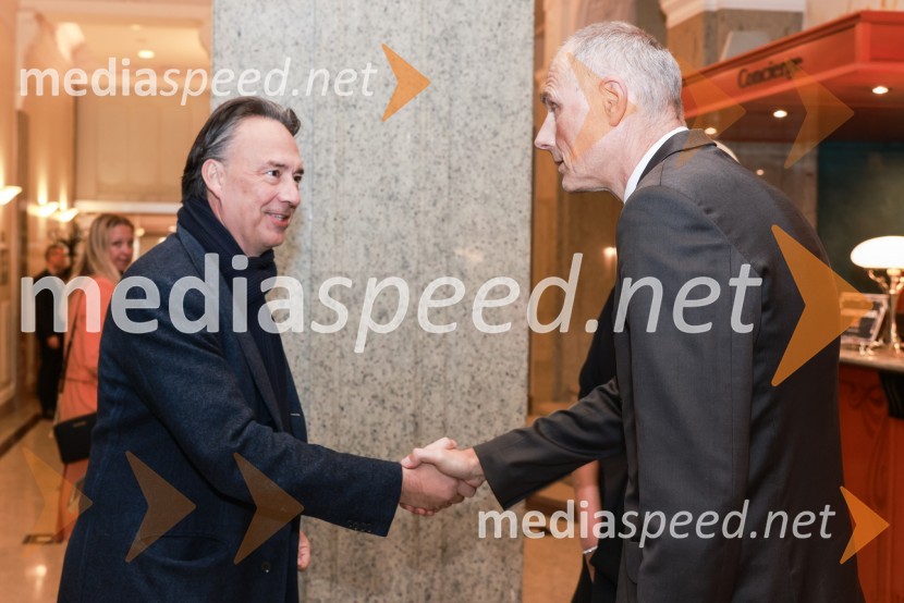  Tomislav Čizmić, predsednik poslovodstva družbe, Telemach Slovenija d.o.o.; dr. Iztok Seljak, predsednik, Združenje ManagerBranko Franc Selak prejemnik priznanja za življenjsko delo na področju managementa 2023