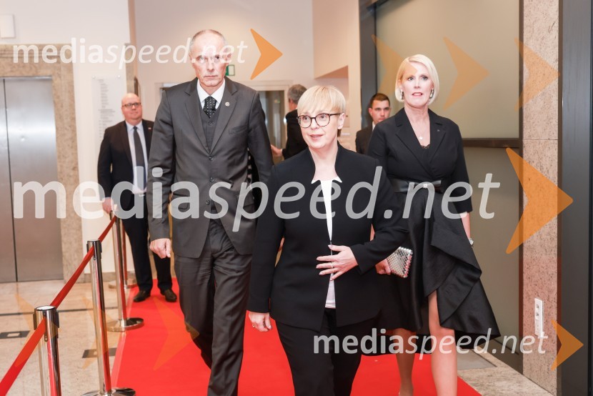 dr. Iztok Seljak, predsednik, Združenje Manager; dr. Nataša Pirc Musar, predsednica Republike Slovenije;  Petra Juvančič, izvršna direktorica, Združenje ManagerBranko Franc Selak prejemnik priznanja za življenjsko delo na področju managementa 2023