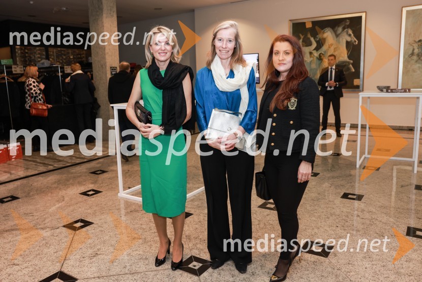  Barbara Uranjek, direktorica, Britansko-slovenska gospodarska zbornica;  Tiffany Sadler, veleposlanica Združenega kraljestva Velike Britanije in Severne Irske;  Aleksandra Barič, Britansko veleposlaništvo v LjubljaniBranko Franc Selak prejemnik priznanja za življenjsko delo na področju managementa 2023